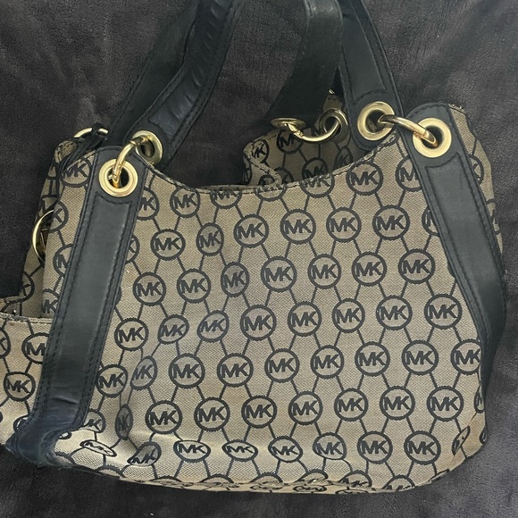 Michael Kors Purse - Picture 2 of 7